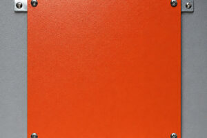 BACKPLATE BESI BACKPLATE BESI